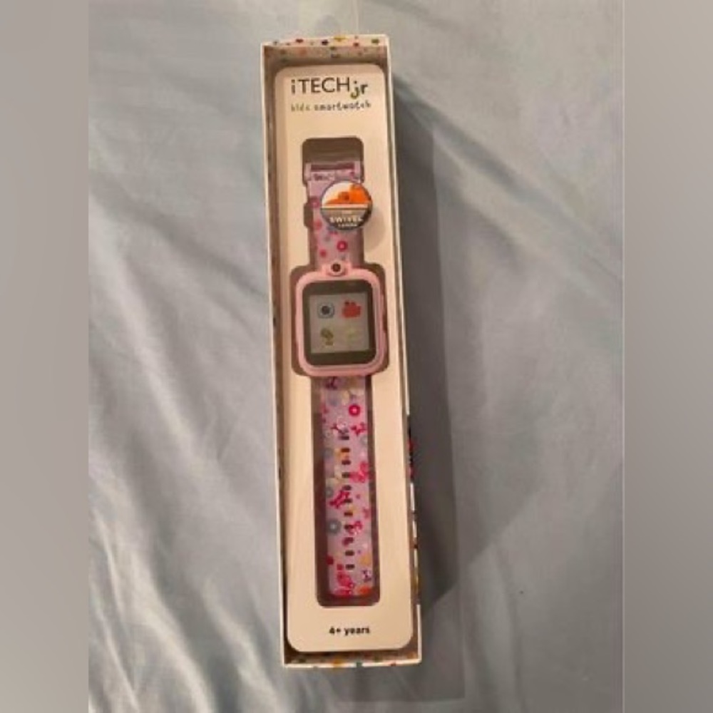 New in Package iTech jr kid’s smartwatch